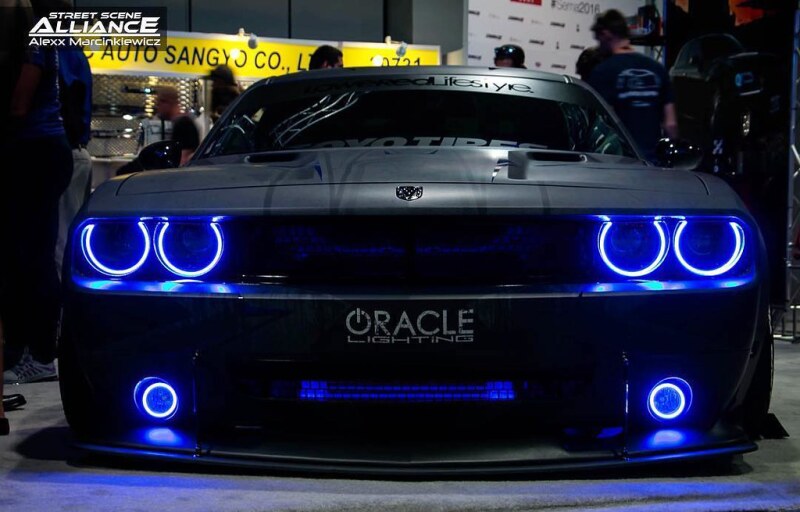 Load image into Gallery viewer, Oracle 08-14 Dodge Challenger Dynamic Surface Mount Headlight Halo Kit - - Dynamic