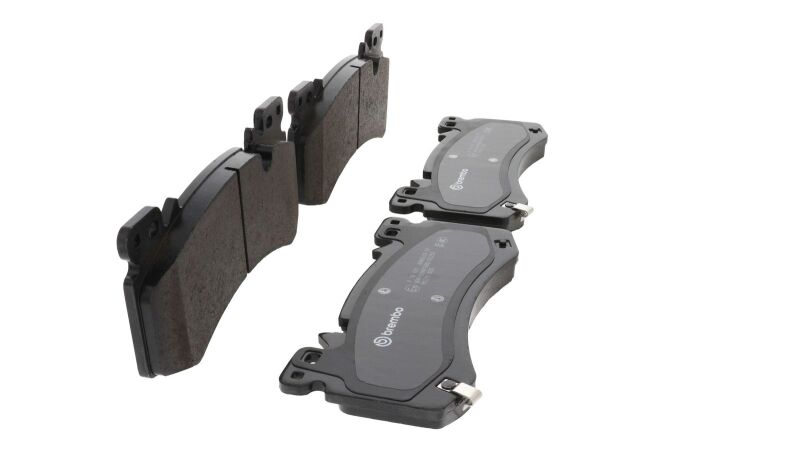 Load image into Gallery viewer, Brembo OE 21-24 Cadillac Escalade/23-24 Chevy Silverado 1500 Premium Low Ceramic Brake Pad - Front