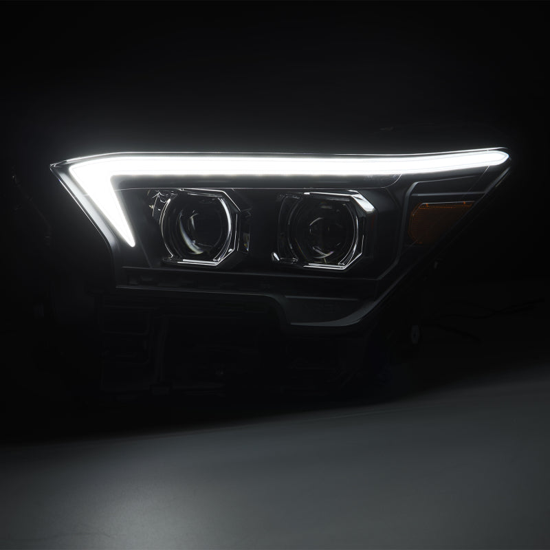 Load image into Gallery viewer, User 4