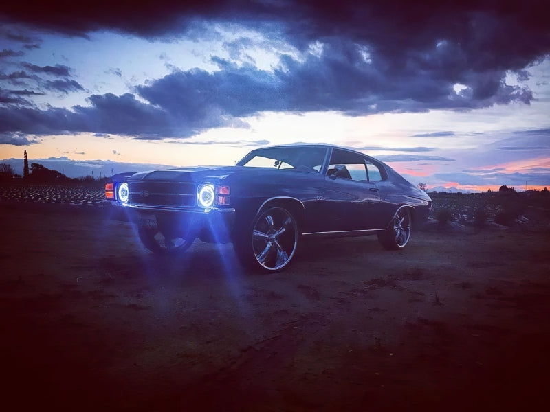 Load image into Gallery viewer, Oracle Pre-Installed Lights 7 IN. Sealed Beam - White Halo