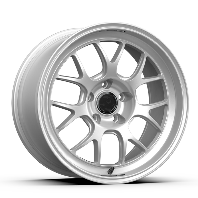 Load image into Gallery viewer, fifteen52 Apex RSR 18x10.5 5x120 25mm ET 72.56mm Center Bore Radiant Silver