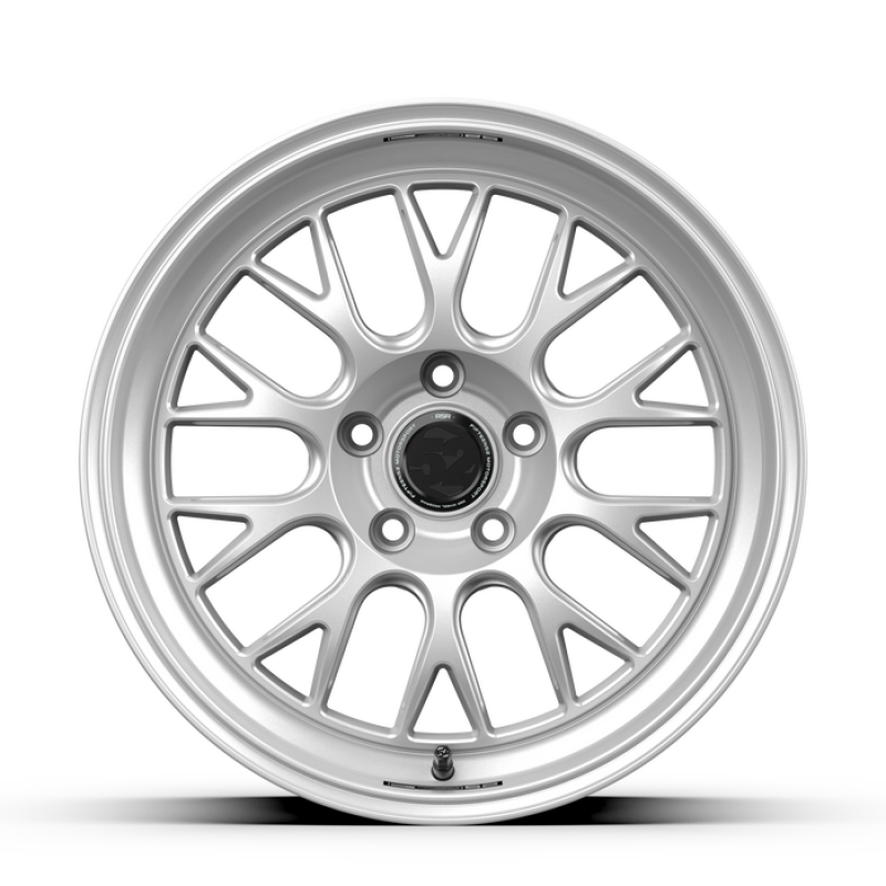 Load image into Gallery viewer, fifteen52 Holeshot RSR 18x10.5 5x120 25mm ET 72.56mm Center Bore Radiant Silver