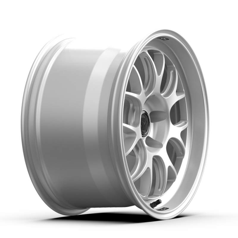 Load image into Gallery viewer, fifteen52 Apex RSR 18x10.5 5x120 25mm ET 72.56mm Center Bore Radiant Silver