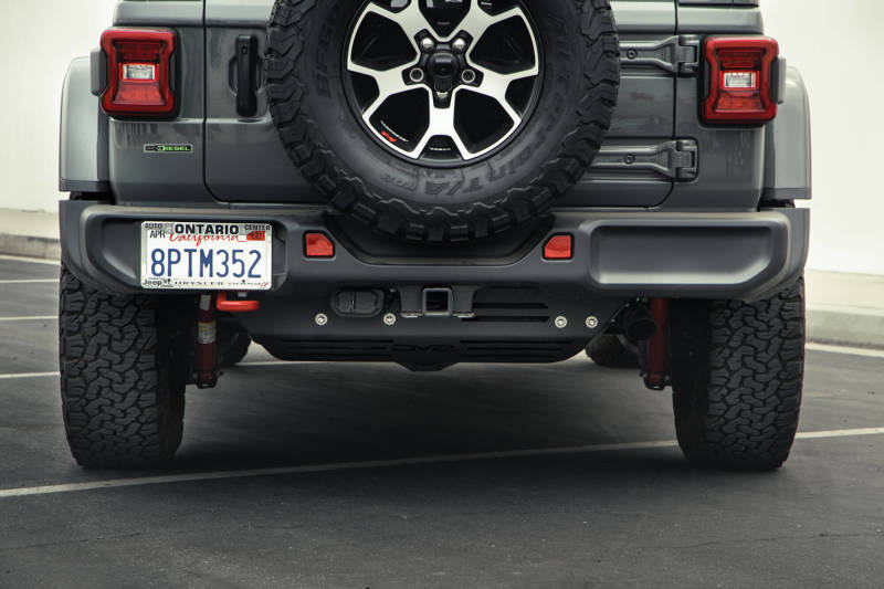 Load image into Gallery viewer, DV8 Offroad 20-22 Jeep Wrangler JL (3.0L Diesel) Rear Diff Skid Plate for Dana 44