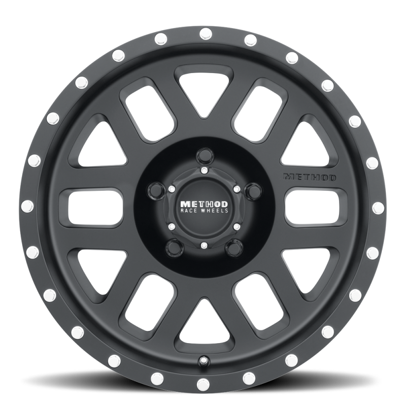 Load image into Gallery viewer, Method MR306 Mesh 18x9 -12mm Offset 5x5 94mm CB Matte Black Wheel