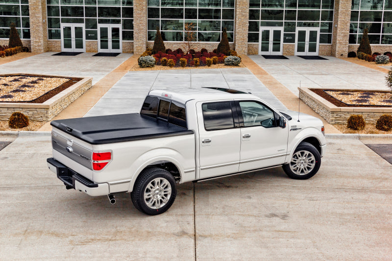 Load image into Gallery viewer, UnderCover 19-20 Ford Ranger 5ft Elite Bed Cover - Black Textured