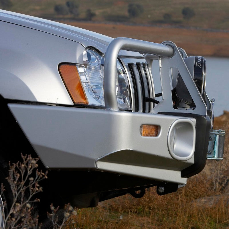 Load image into Gallery viewer, ARB Combar Suit Oe Fog G/Cherokee Wk 05-08 Not 08-11 (Fit Kit NOT Included)