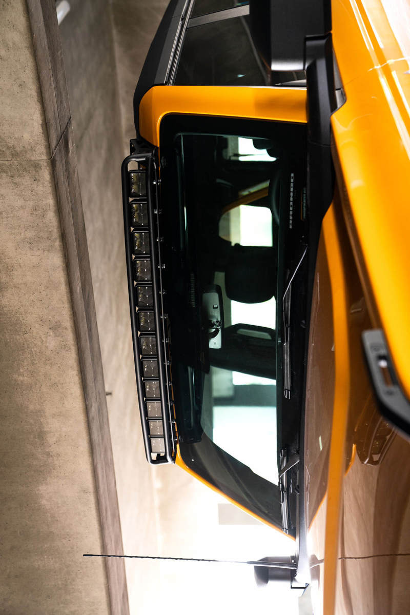 Load image into Gallery viewer, DV8 Offroad 21+ Ford Bronco Curved Light Bracket for 12 3in. Pod Lights