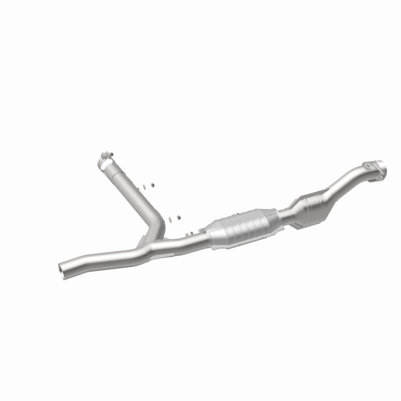 Load image into Gallery viewer, MagnaFlow Conv DF 97-98 Ford Trucks 4.6L