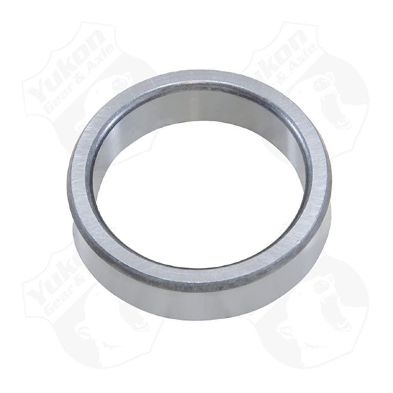 Load image into Gallery viewer, Yukon Gear Toyota Bearing Retainer For 01-02 4Runner / 01-04 Tacoma & 00-06 Tundra
