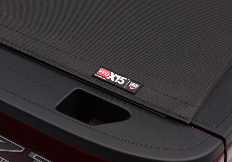 Load image into Gallery viewer, Truxedo 07-13 GMC Sierra & Chevrolet Silverado 1500 5ft 8in Pro X15 Bed Cover