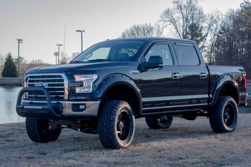 Load image into Gallery viewer, Lund 11-16 Ford F-250 Super Duty Bull Bar w/Light & Wiring - Black