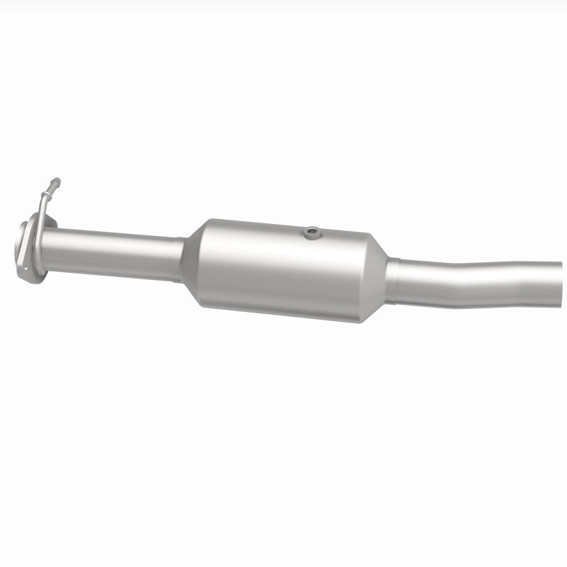 Load image into Gallery viewer, MagnaFlow 09-10 Ford F-550 Super Duty V10 6.8L Rear Underbody Direct Fit Catalytic Converter