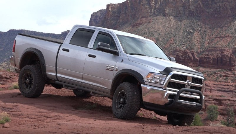Load image into Gallery viewer, Lund 10-17 Dodge Ram 2500 Bull Bar w/Light & Wiring - Black