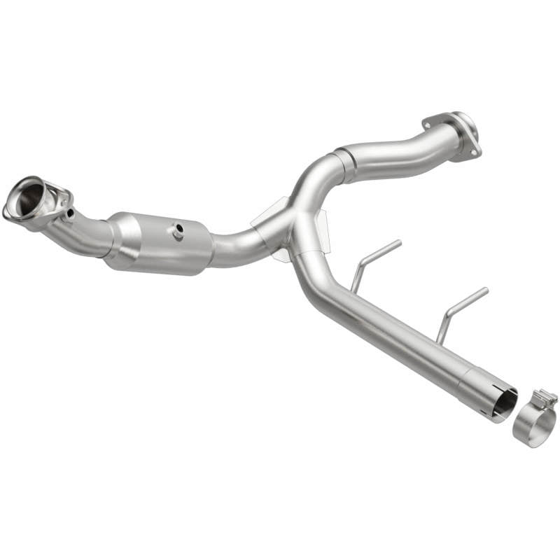 Load image into Gallery viewer, MagnaFlow Right Side Direct Fit Catalytic Converter 15-17 Ford F-150 5.0L