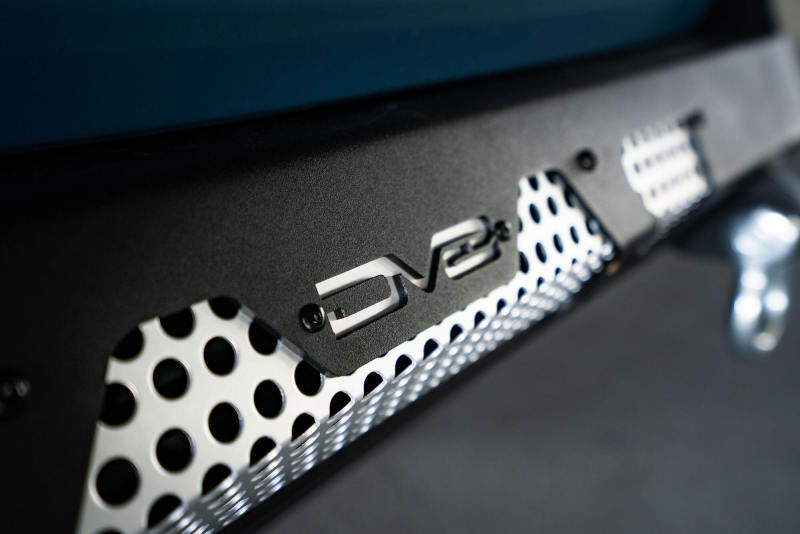 Load image into Gallery viewer, DV8 Offroad 16-23 Toyota Tacoma MTO Series Front Bumper