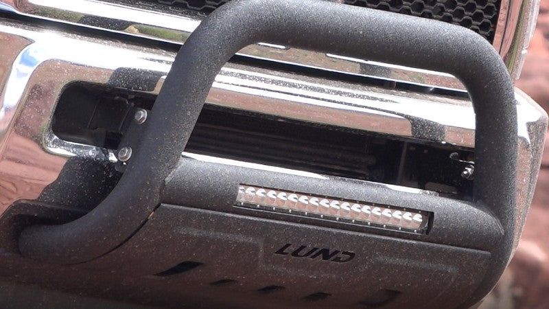 Load image into Gallery viewer, Lund 11-16 Ford F-250 Super Duty Bull Bar w/Light & Wiring - Black