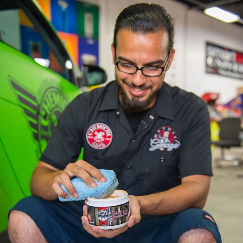 Load image into Gallery viewer, Chemical Guys Wheel Guard & Rim Wax - 8oz