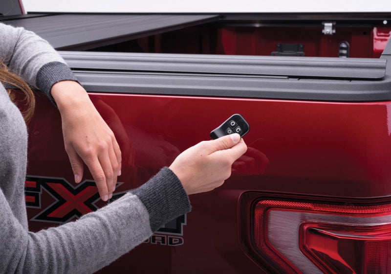 Load image into Gallery viewer, Retrax 04-08 F-150 Super Crew & Super Cab 5.5ft Bed PowertraxPRO MX