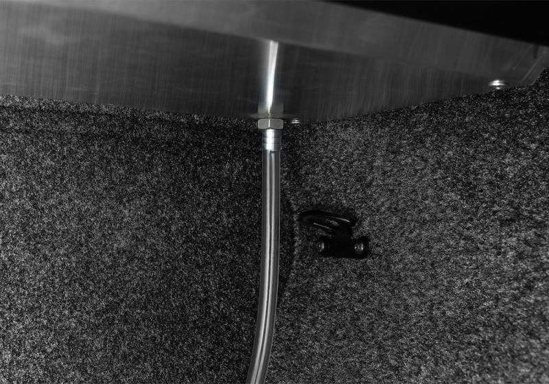 Load image into Gallery viewer, Roll-N-Lock 2021 Ford F-150 78.9in E-Series Retractable Tonneau Cover