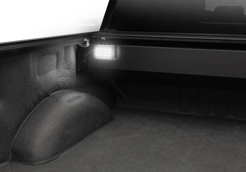 Load image into Gallery viewer, Retrax 99-06 Chevy/GMC 6.5ft Bed / 07 Classic (Wide RETRAX Rail) PowertraxPRO MX