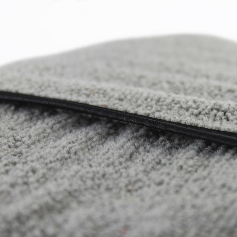 Load image into Gallery viewer, Chemical Guys Microfiber Wheel Wedge & Rim Detailer