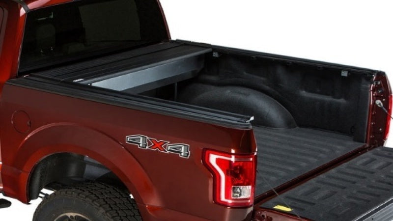 Load image into Gallery viewer, Retrax 07-13 Chevrolet/GMC 1500 & 07-14 2500/3500 (6.5ft. Bed) Retrax IX