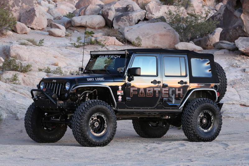 Load image into Gallery viewer, Fabtech 07-18 Jeep JK 4-Door 5in Crawler C/O w/Dlss 2.5 C/O Resi & Rr Dlss Resi