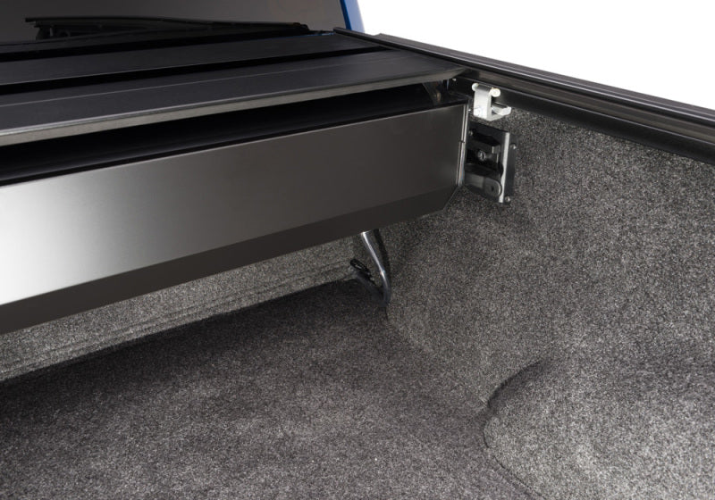 Load image into Gallery viewer, Retrax 15-up F-150 Super Crew & Super Cab (No Stake Pkt Cutout) 5.5ft Bed RetraxONE MX