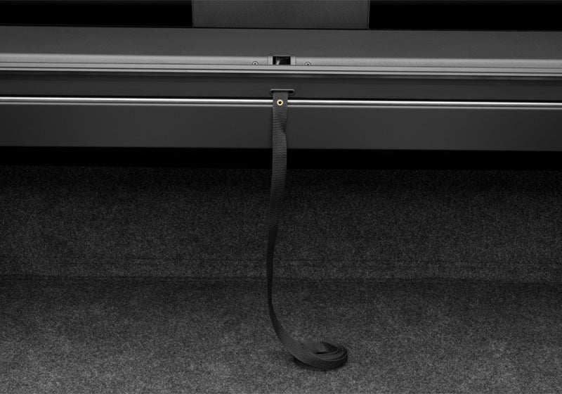 Load image into Gallery viewer, Roll-N-Lock 2019 Chevrolet Silverado 1500 72.5in Bed M-Series Retractable Tonneau Cover