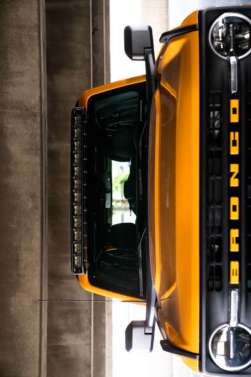 Load image into Gallery viewer, DV8 Offroad 21+ Ford Bronco Curved Light Bracket for 12 3in. Pod Lights