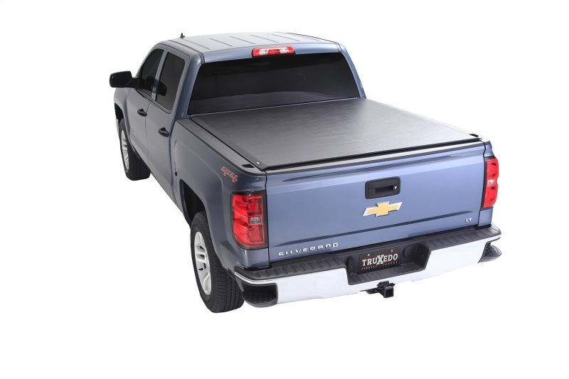 Load image into Gallery viewer, Truxedo 07-13 GMC Sierra & Chevrolet Silverado 2500/3500 Dually w/Bed Caps 8ft Lo Pro Bed Cover