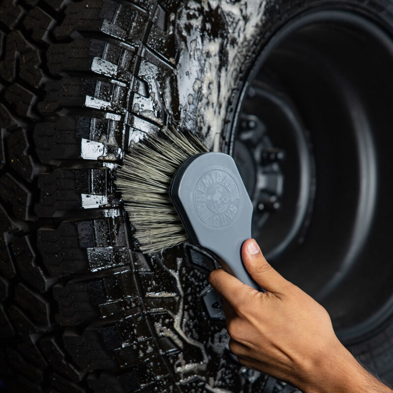 Load image into Gallery viewer, Chemical Guys Wheel Works Wheel & Body Brush