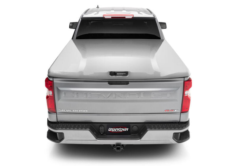 Load image into Gallery viewer, UnderCover 19-20 Chevy Silverado 1500 5.8ft Elite LX Bed Cover - Abalone White