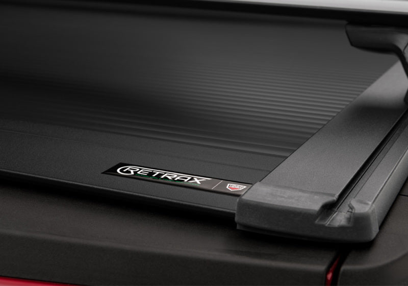 Load image into Gallery viewer, Retrax 14-18 Chevy & GMC 6.5ft Bed RetraxONE XR