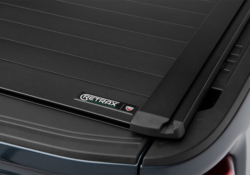 Load image into Gallery viewer, Retrax 2019Chevy & GMC 6.5ft Bed 1500 RetraxPRO XR