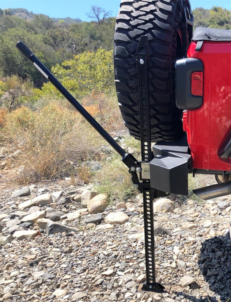 Load image into Gallery viewer, Rampage 1955-2019 Universal Trail Recovery 48in Jack - Black