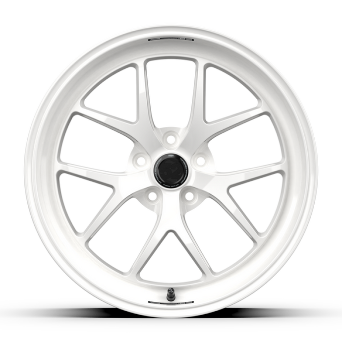 fifteen52 Sector RSR 19x9.5 5x114.3 38mm ET 73.1mm Center Bore Rally White