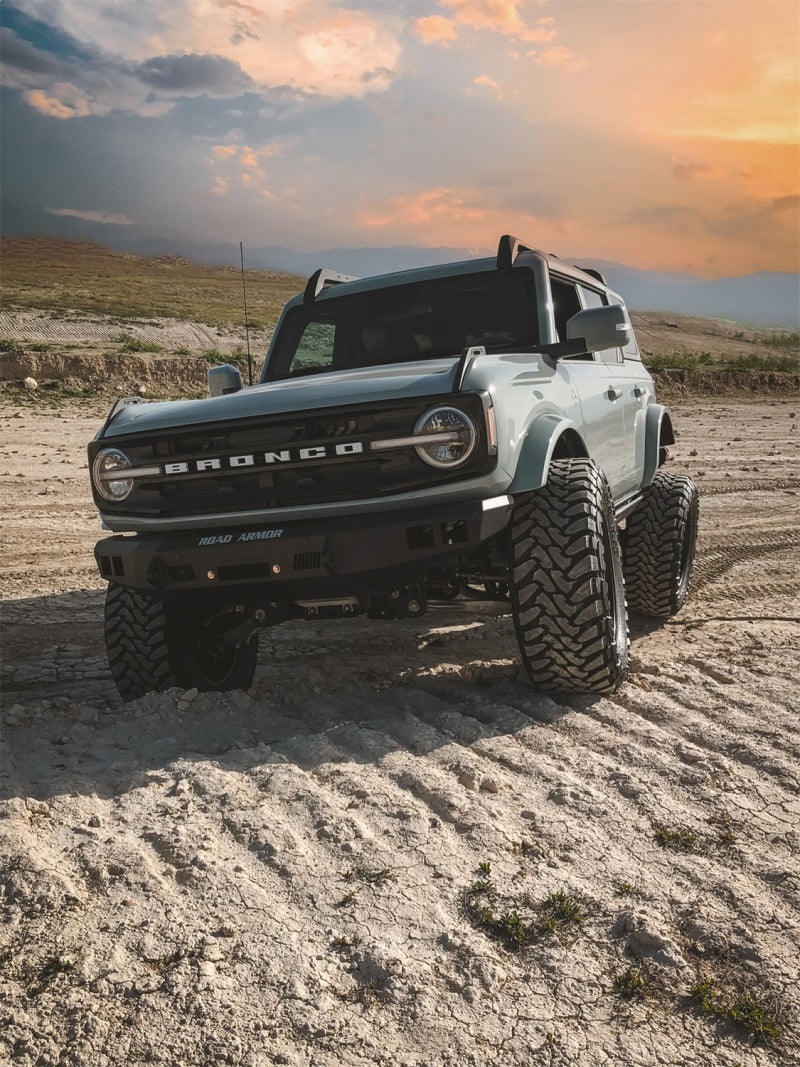 Load image into Gallery viewer, Tuff Country 2021 Ford Bronco 3.5in Suspension Lift Kit with Upper Control Arms
