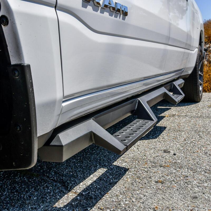 Load image into Gallery viewer, Westin/HDX 2019 Ram 1500 Crew Cab Drop Nerf Step Bars - Textured Black
