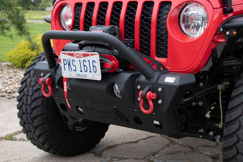 Load image into Gallery viewer, Fishbone Offroad 2018+ Jeep JL/Gladiator Wrangler JL/Gladiator Front Winch Bumper - Black Powdercoat
