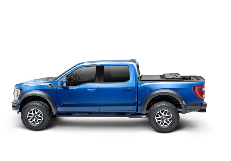 Load image into Gallery viewer, Extang 17-23 Nissan Titan w/Rail Sys. (5ft. 7in. Bed) Solid Fold ALX
