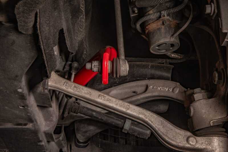 Load image into Gallery viewer, UMI 16-24 Chevrolet Camaro Suspension Stabilizer Bar - Red
