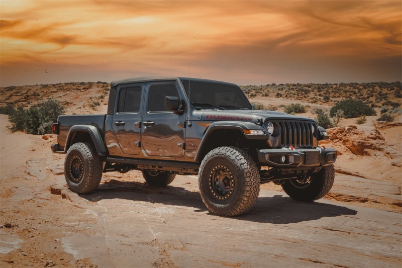 Load image into Gallery viewer, Tuff Country 20-23 Jeep Gladiator 3.5in Suspension Lift No Shocks

