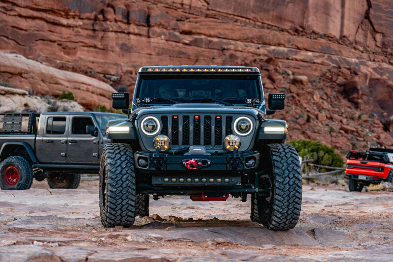 Load image into Gallery viewer, Oracle Jeep Wrangler JL/Gladiator JT Integrated Windshield LED Light Bar System

