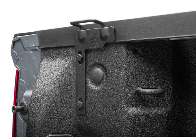 Load image into Gallery viewer, Extang 14-18 Chevy/GMC Silverado/Sierra 1500 (5ft. 10in. Bed) Solid Fold ALX
