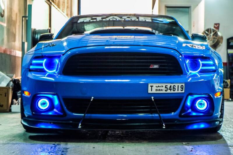 Load image into Gallery viewer, Oracle Ford Mustang 10-12 LED Halo Kit - Projector Headlights - Blue SEE WARRANTY
