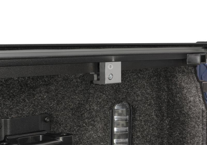 Load image into Gallery viewer, Retrax 21-24 Ford F-150 IX Manual Retractable Tonneau Cover Super Cab - 6.5ft Bed
