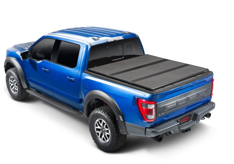 Load image into Gallery viewer, Extang 99-16 Ford Super Duty Short Bed (6ft. 10in. Bed) Solid Fold ALX
