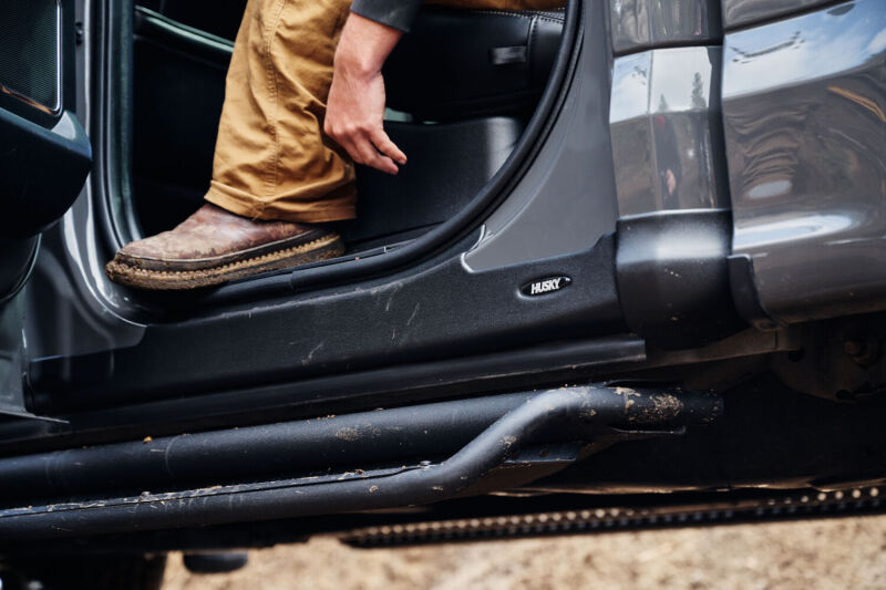 Load image into Gallery viewer, Husky Liners 15-20 Ford F150 SuperCrew/17-22 F250-450 Super Duty Crew Trail Armor Rocker Panel Kit
